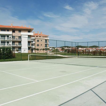Pebble - 1 Bedroom Apartment Sleeps 5 With Pool & Tennis Court São Martinho do Porto Eksteriør bilde