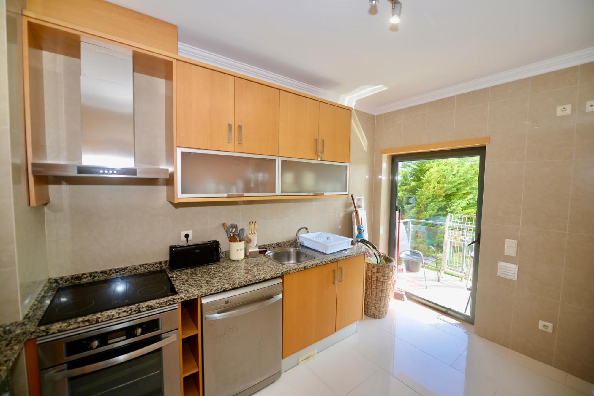Pebble - 1 Bedroom Apartment Sleeps 5 With Pool & Tennis Court São Martinho do Porto Eksteriør bilde