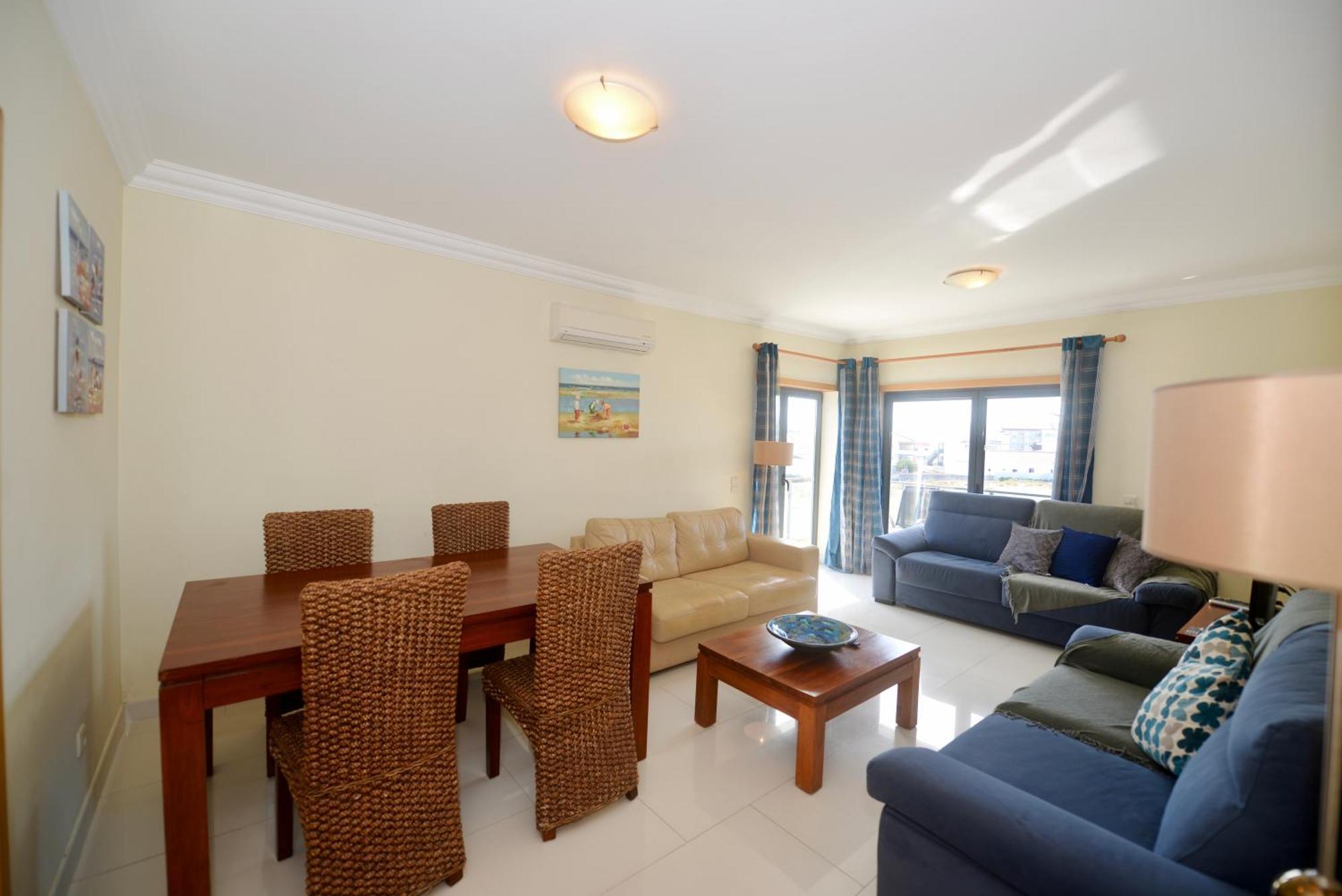 Pebble - 1 Bedroom Apartment Sleeps 5 With Pool & Tennis Court São Martinho do Porto Eksteriør bilde