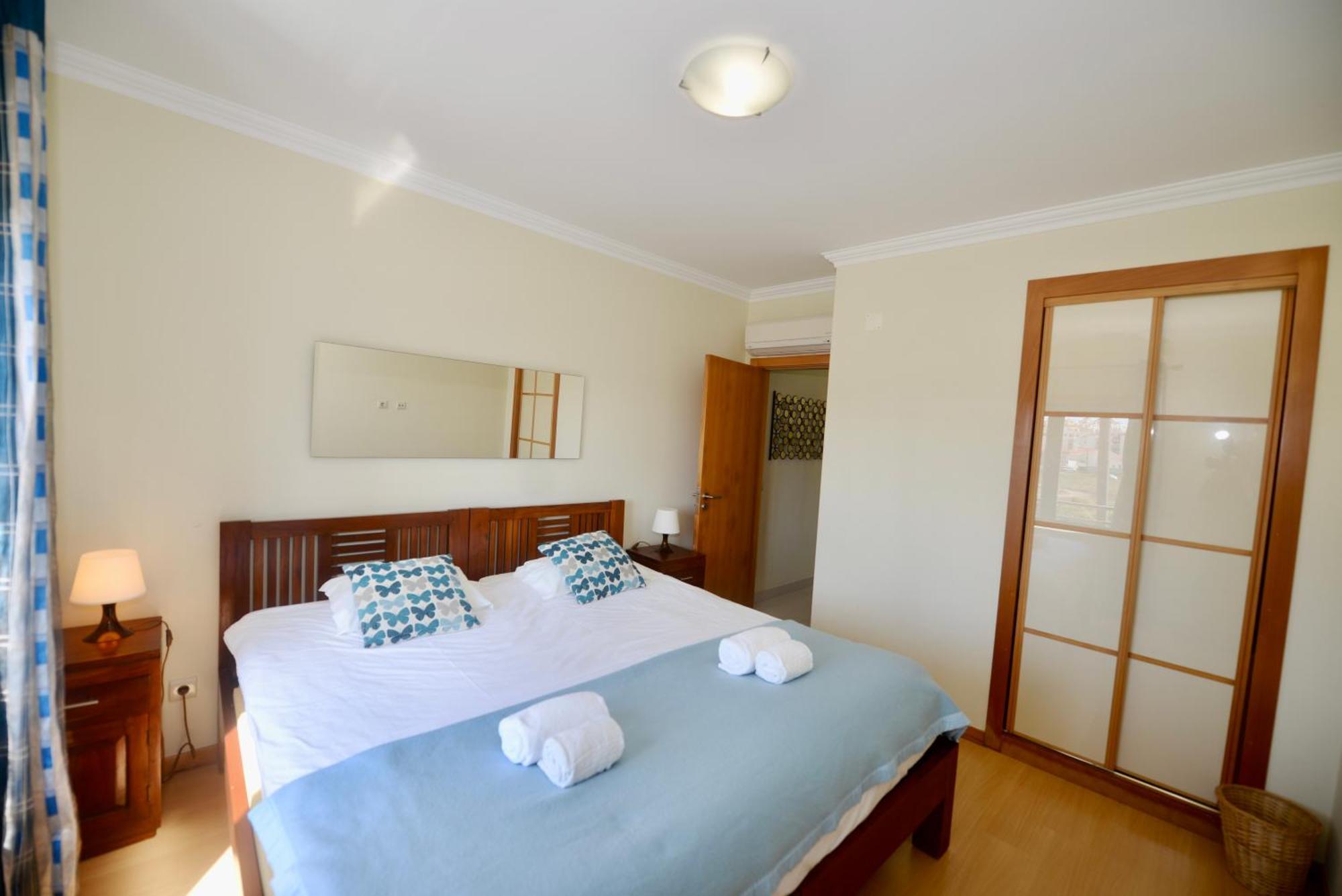 Pebble - 1 Bedroom Apartment Sleeps 5 With Pool & Tennis Court São Martinho do Porto Eksteriør bilde